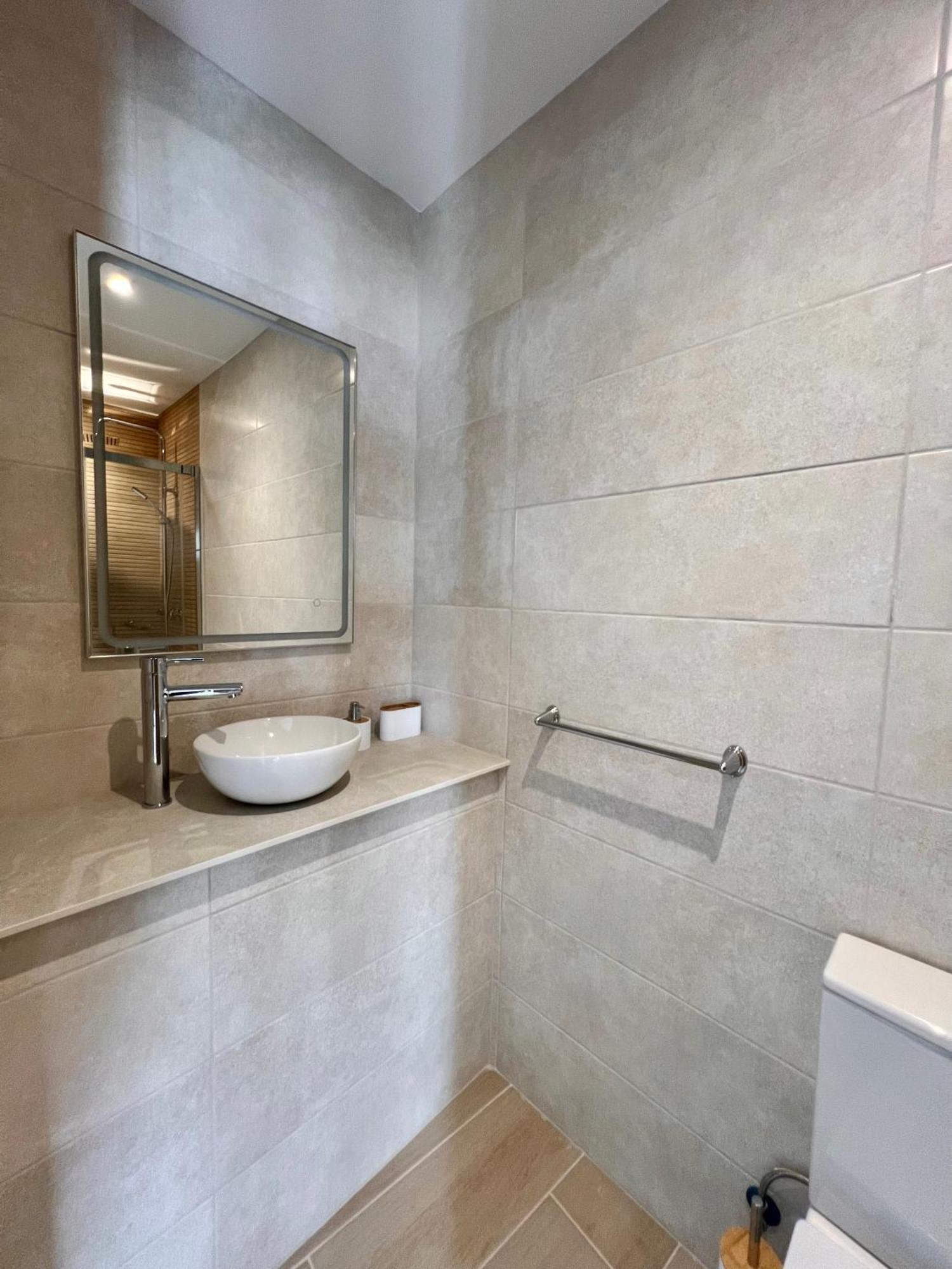 Apartamento Moderno Con Gran Terraza *