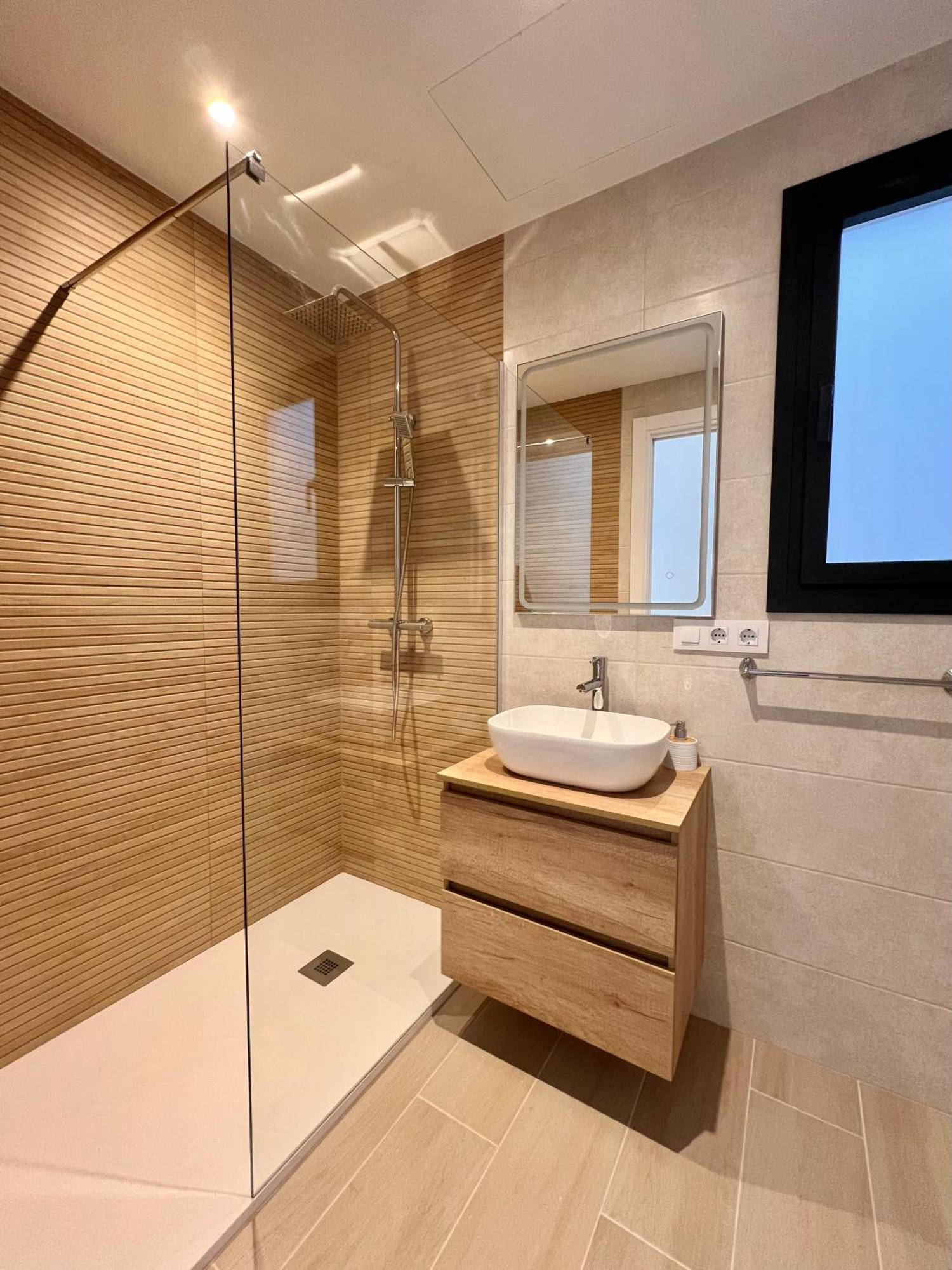 Apartamento Moderno Con Gran Terraza *